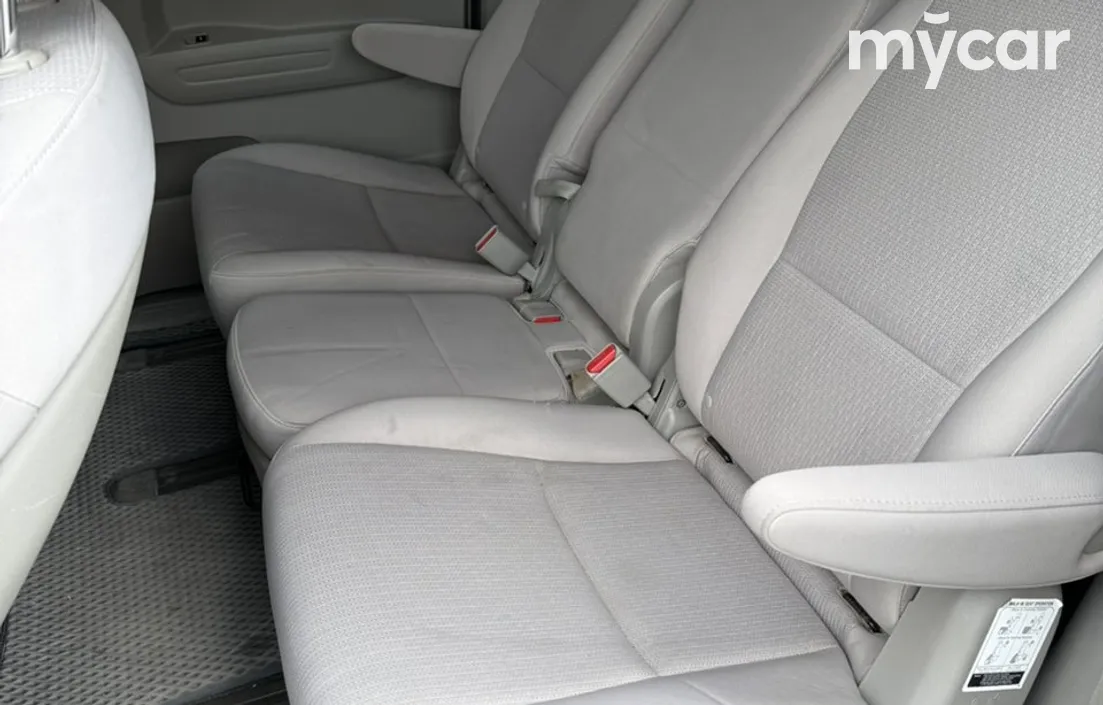 Kia Sedona 2015