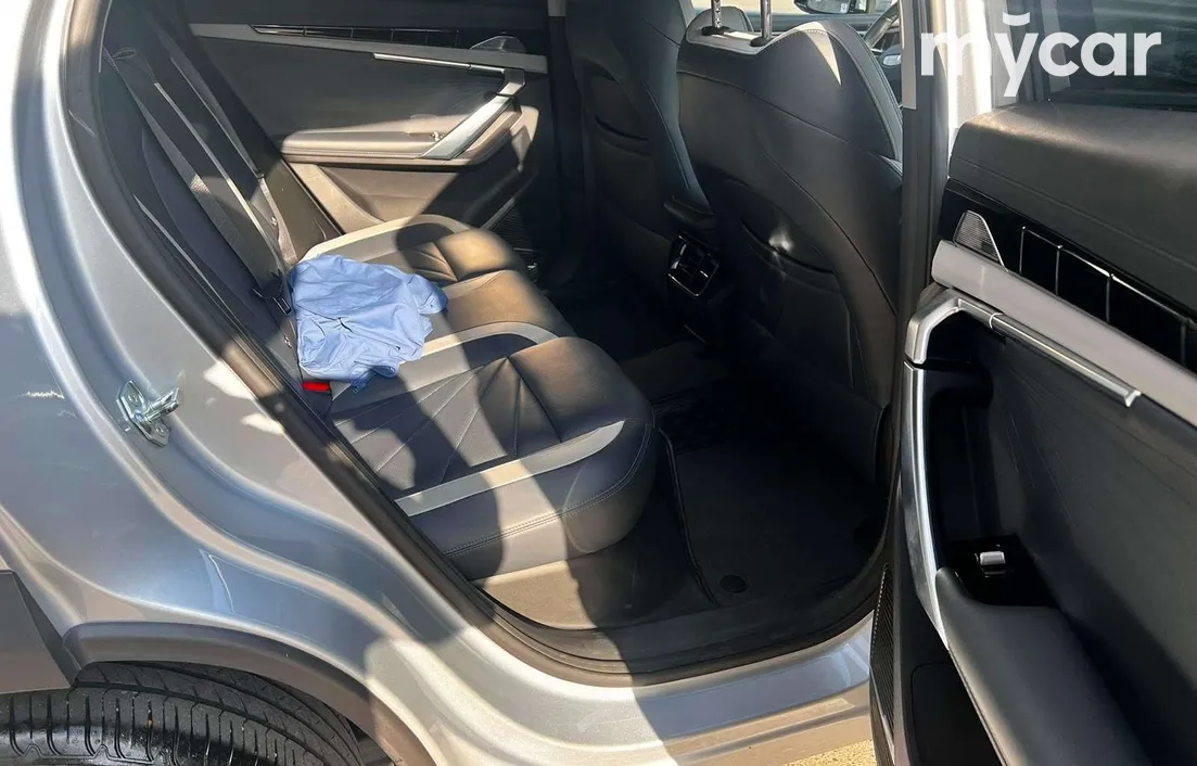 Geely Atlas 2024