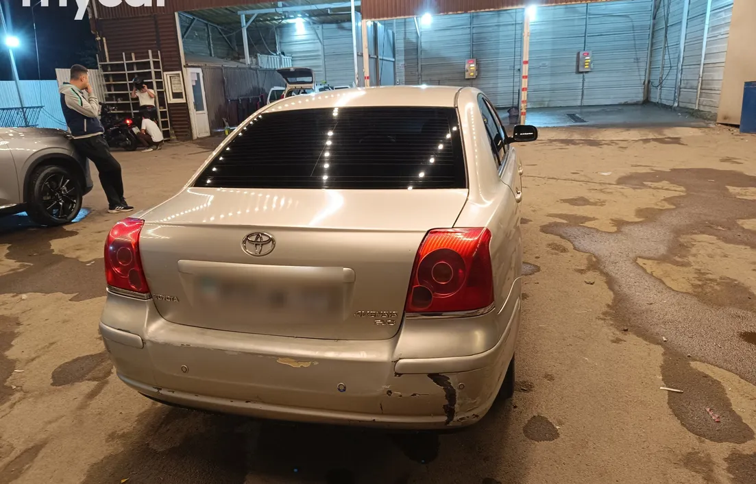 Toyota Avensis 2003
