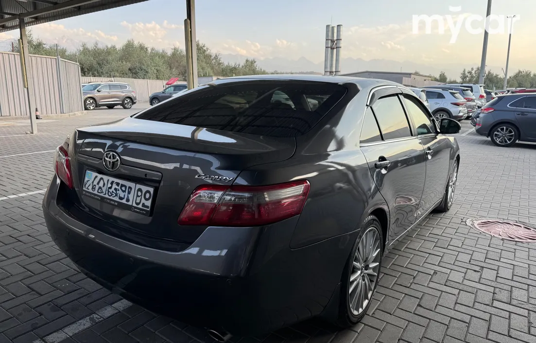 Toyota Camry 2011