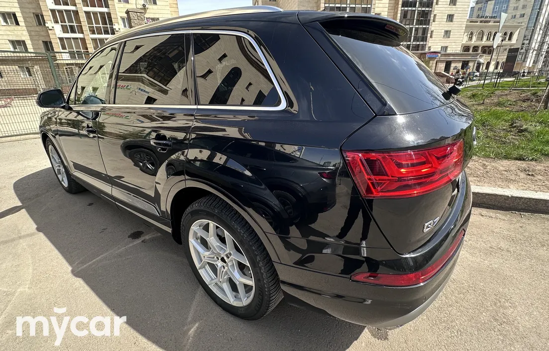Audi Q7 2016