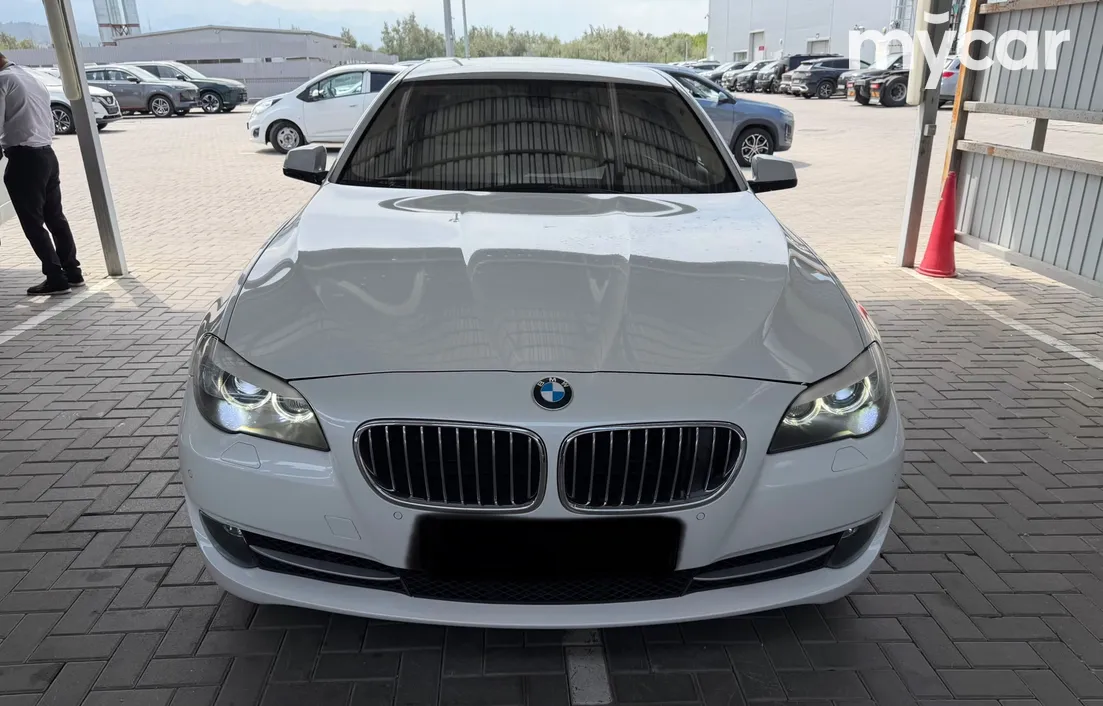 BMW 5 серия 2013