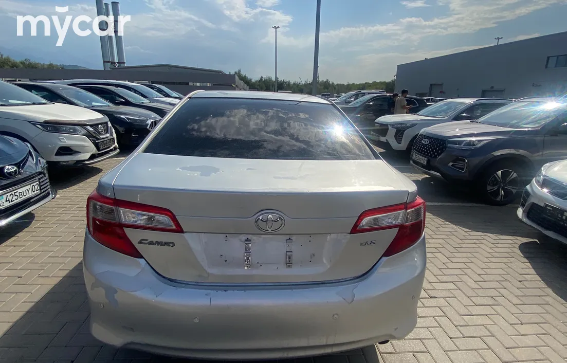 Toyota Camry 2012
