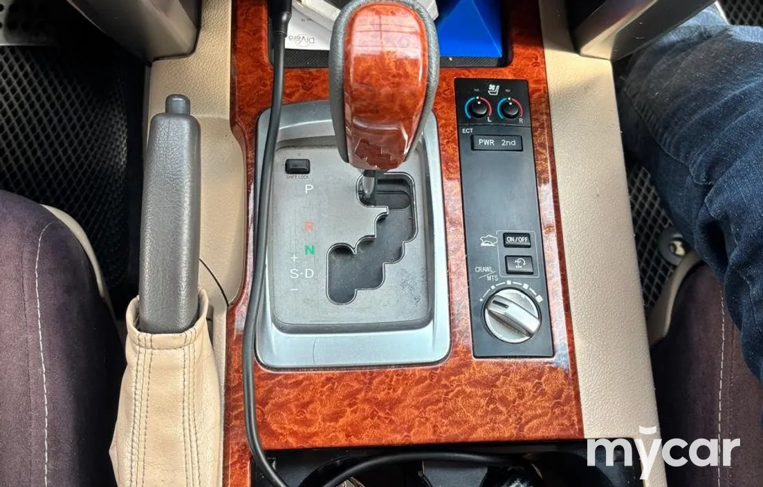 Toyota Land Cruiser 2012