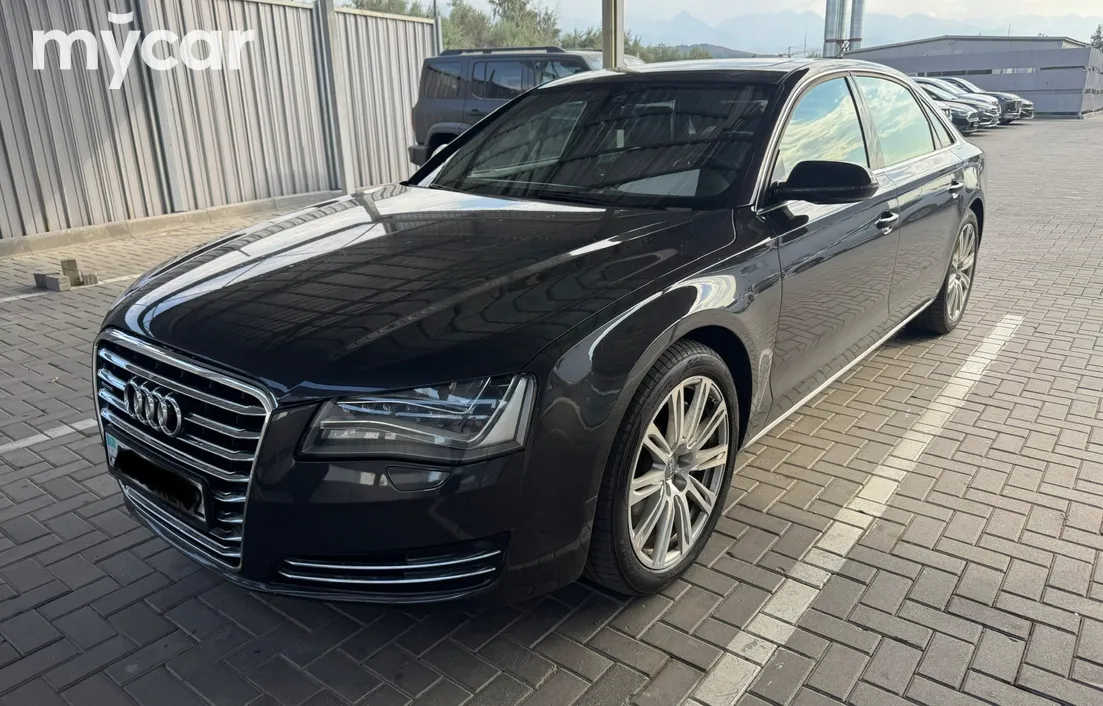 Audi A8 2011