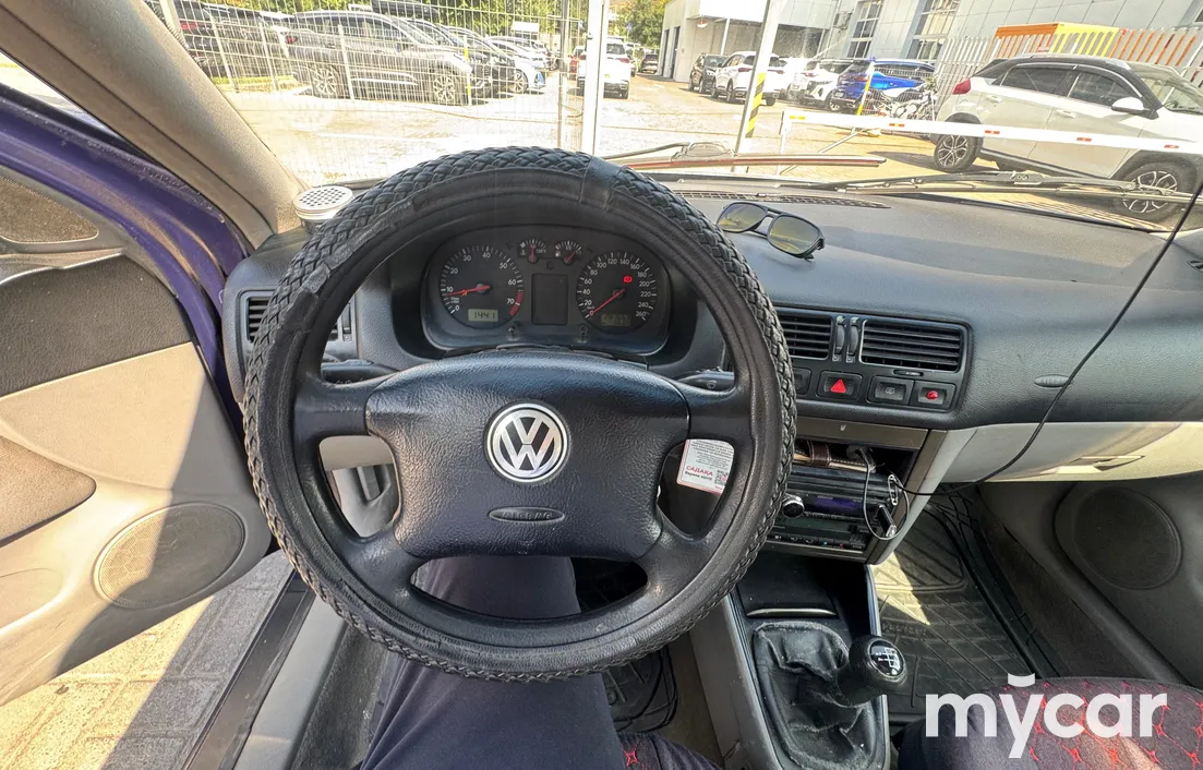 Volkswagen Bora 2000