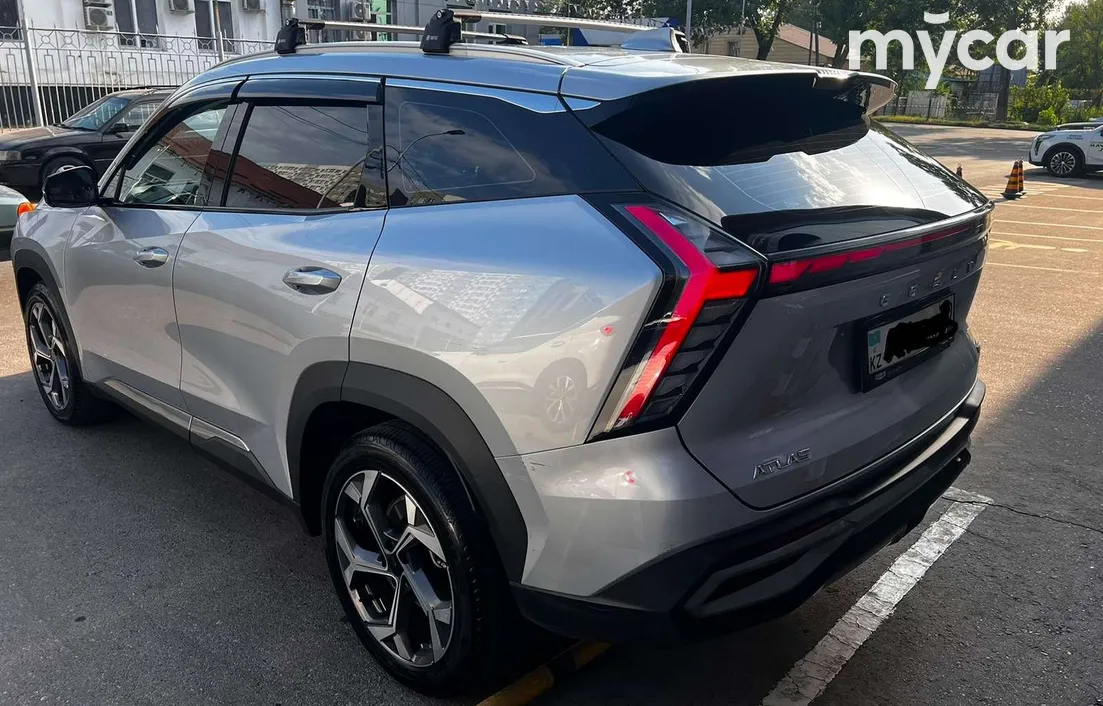 Geely Atlas 2024