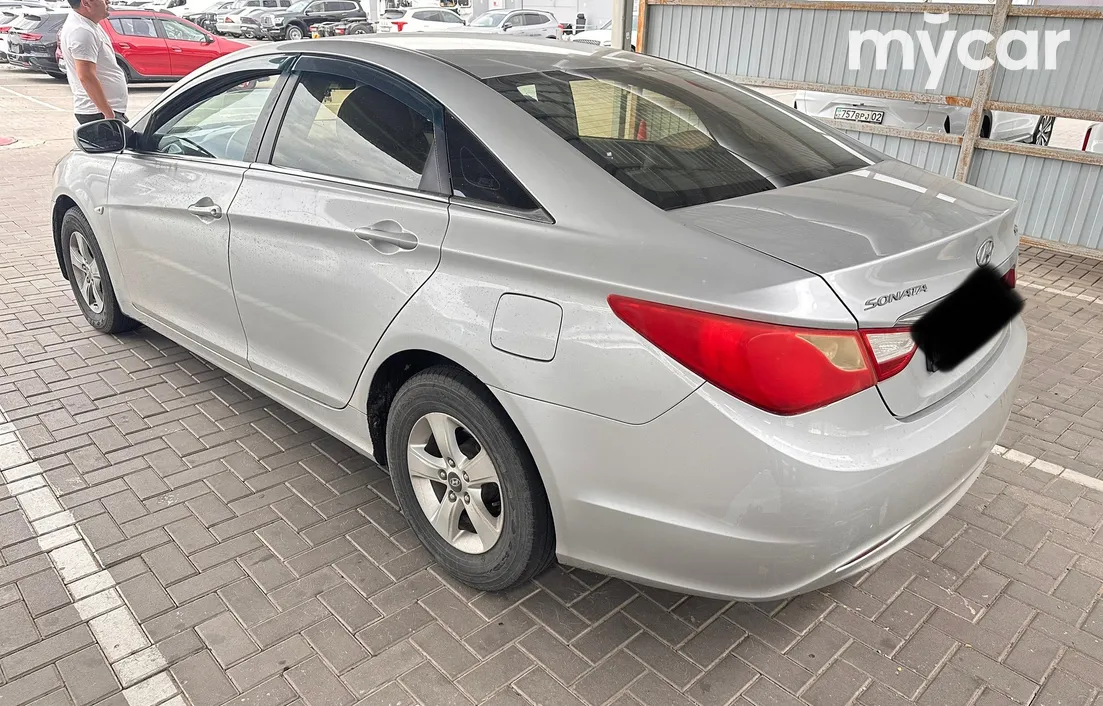 Hyundai Sonata 2009