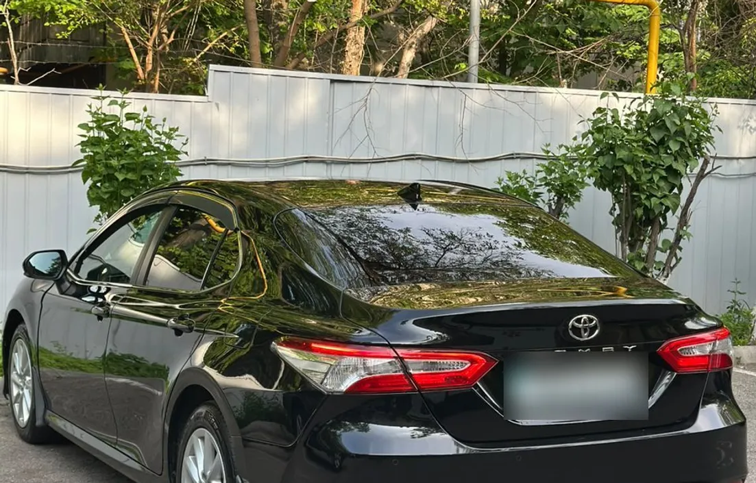 Toyota Camry 2021