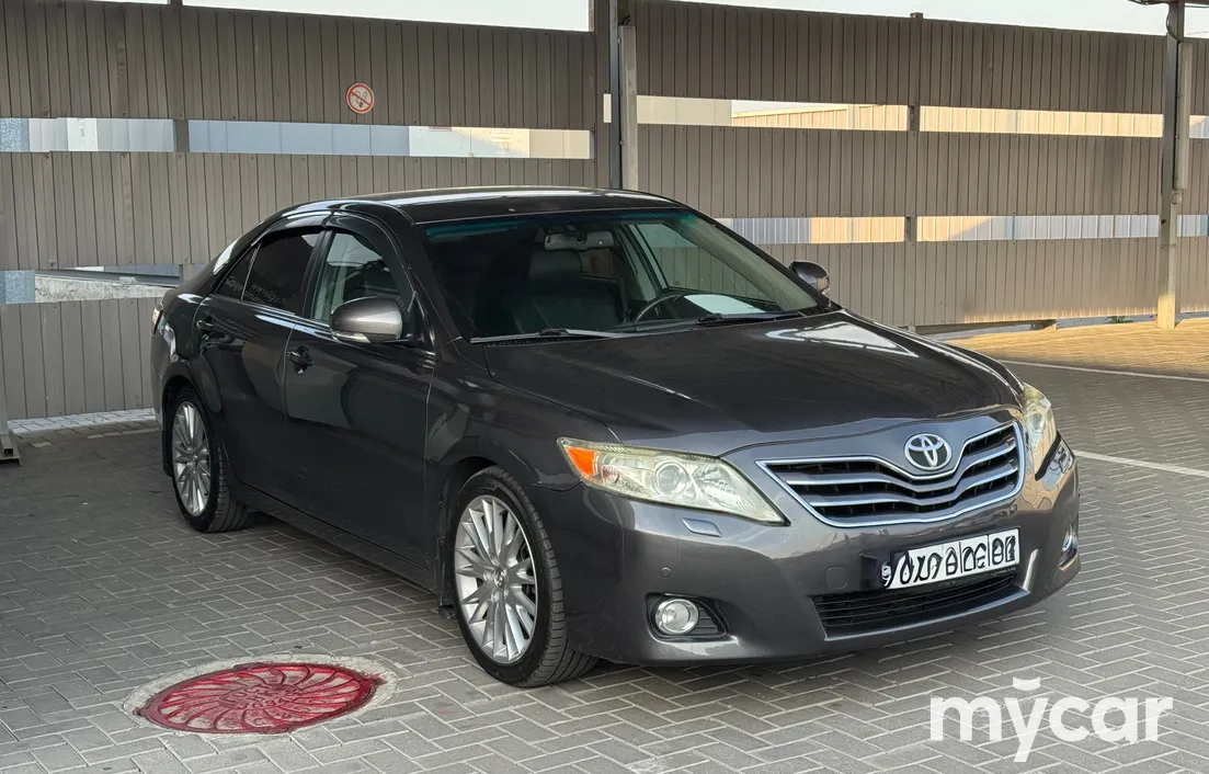 Toyota Camry 2011