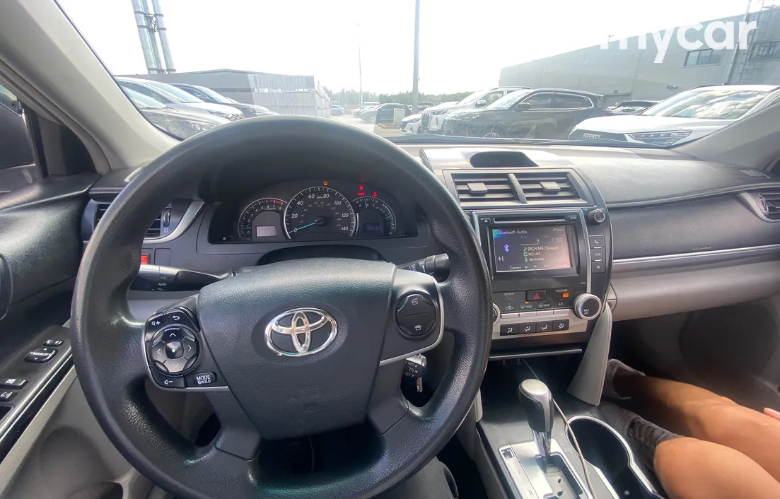Toyota Camry 2012