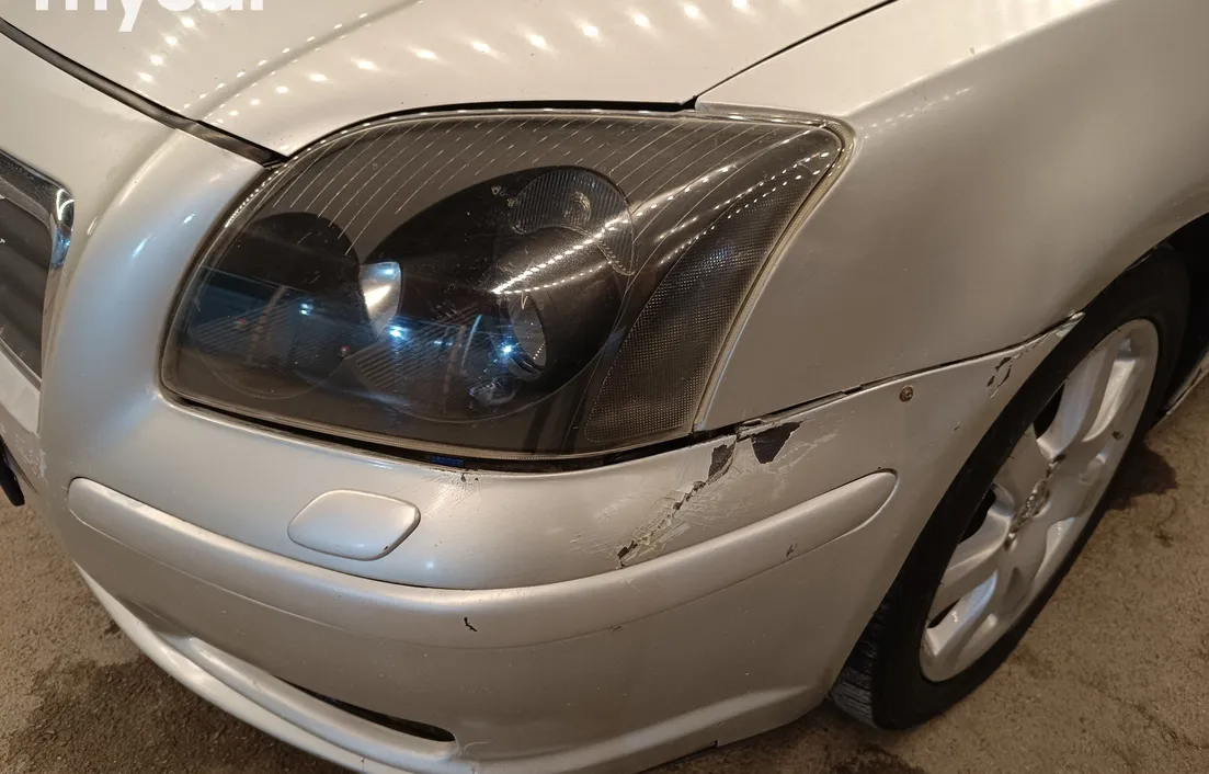 Toyota Avensis 2003