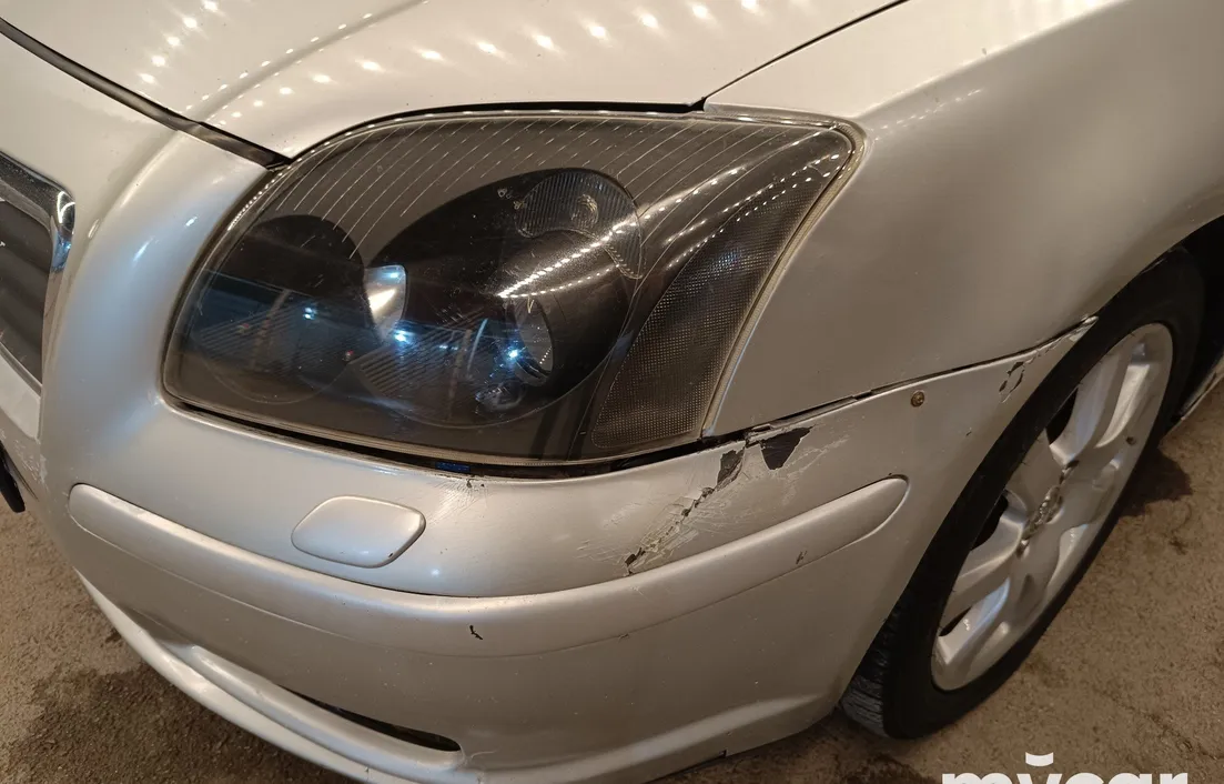 Toyota Avensis 2003