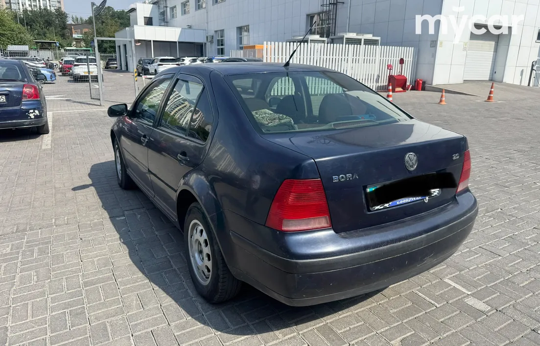 Volkswagen Bora 2000