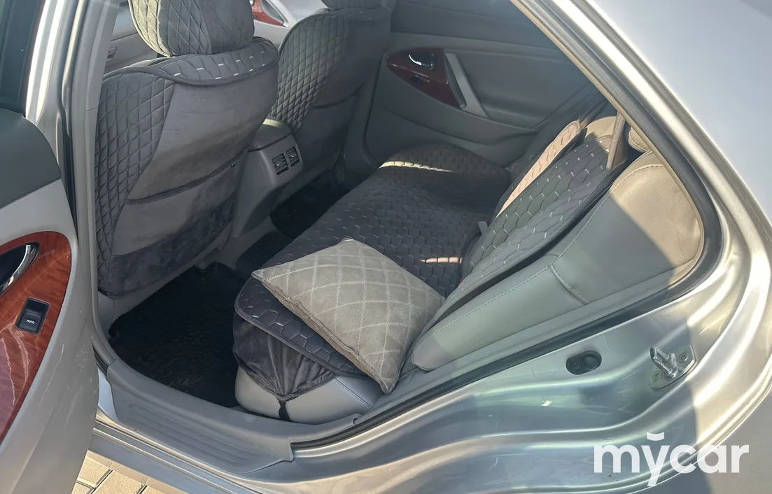 Toyota Camry 2010
