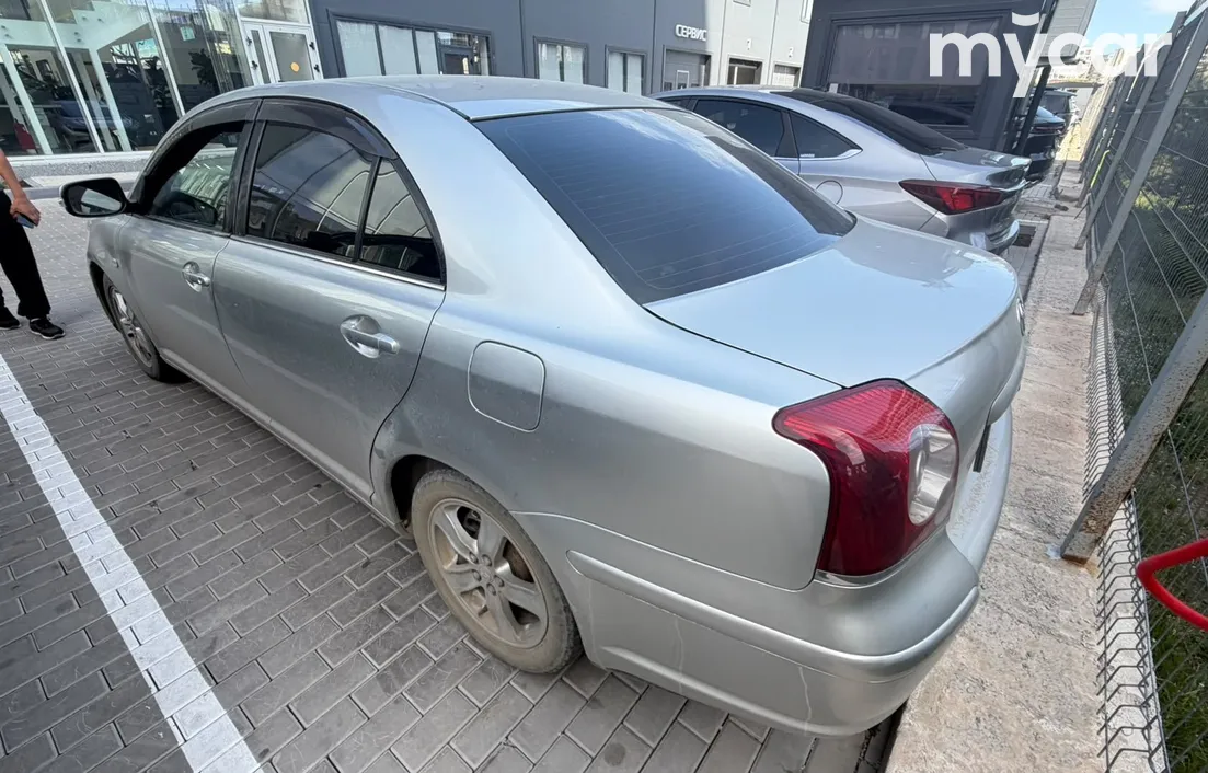 Toyota Avensis 2006
