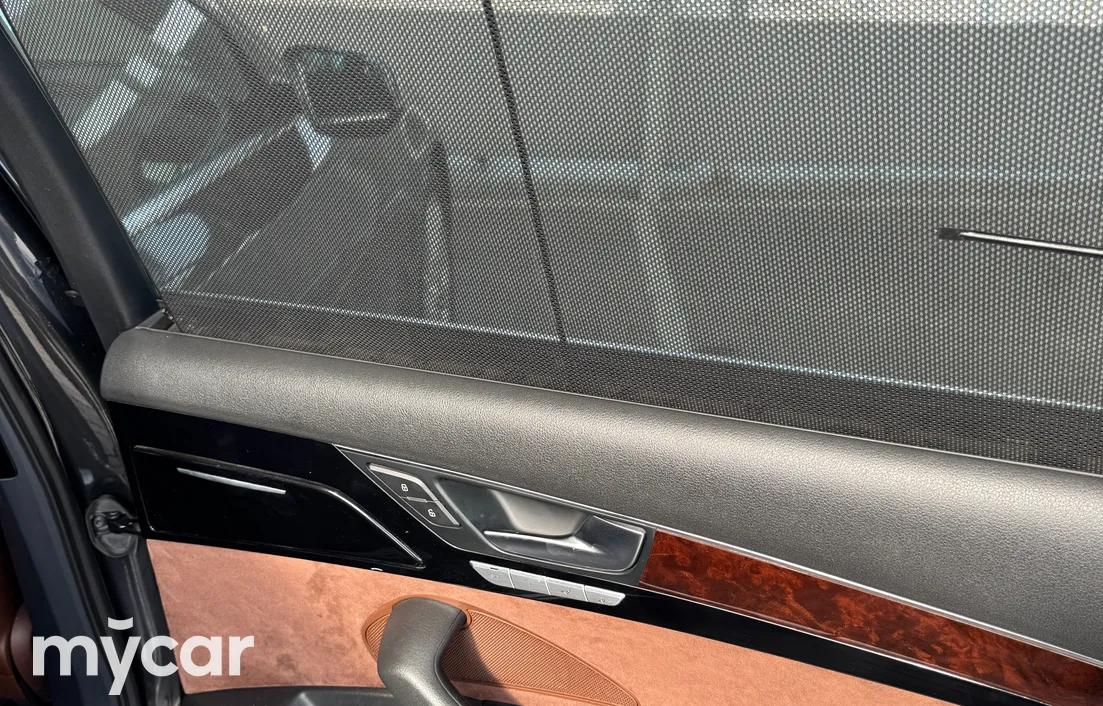 Audi A8 2011