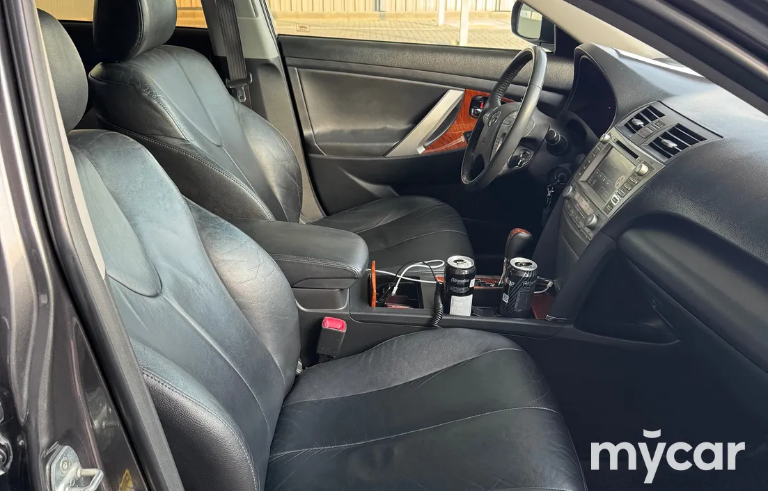 Toyota Camry 2011