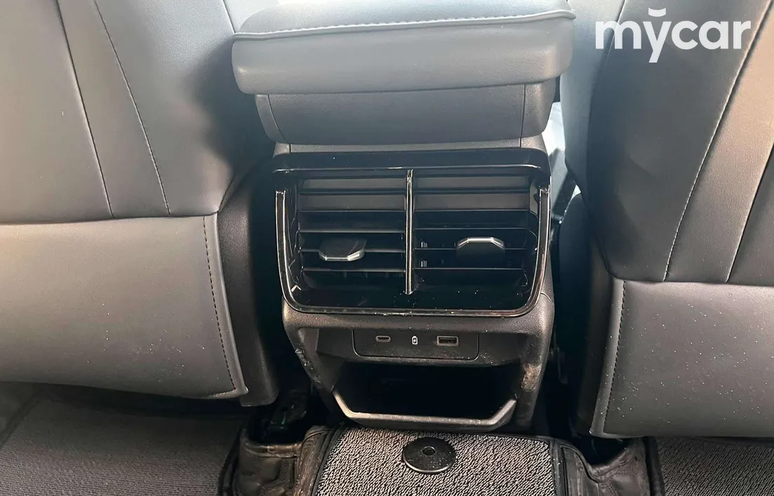 Geely Atlas 2024