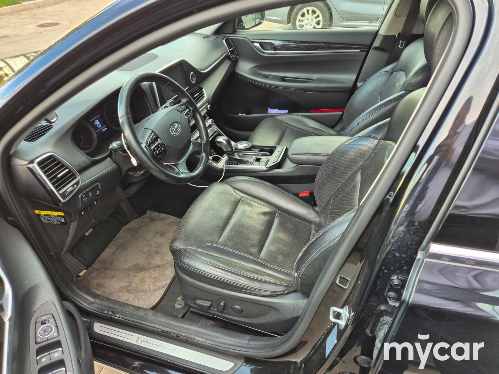 Hyundai Grandeur 2016