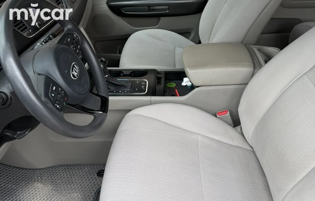 Kia Sedona 2015