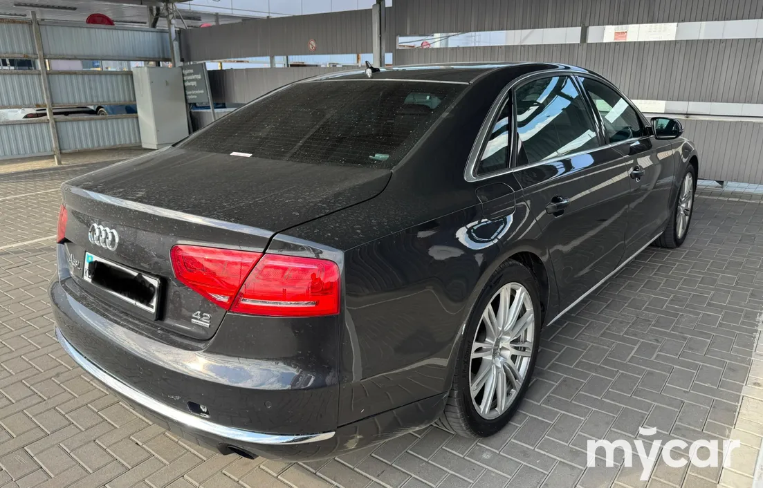 Audi A8 2011