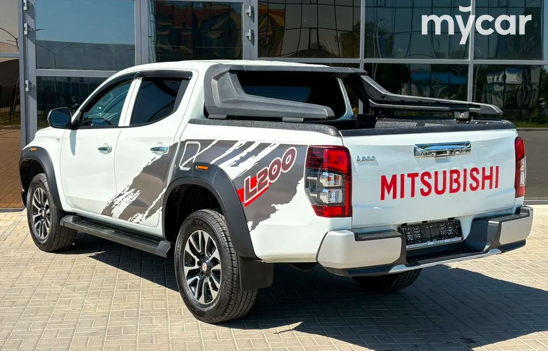 Mitsubishi L200 2023