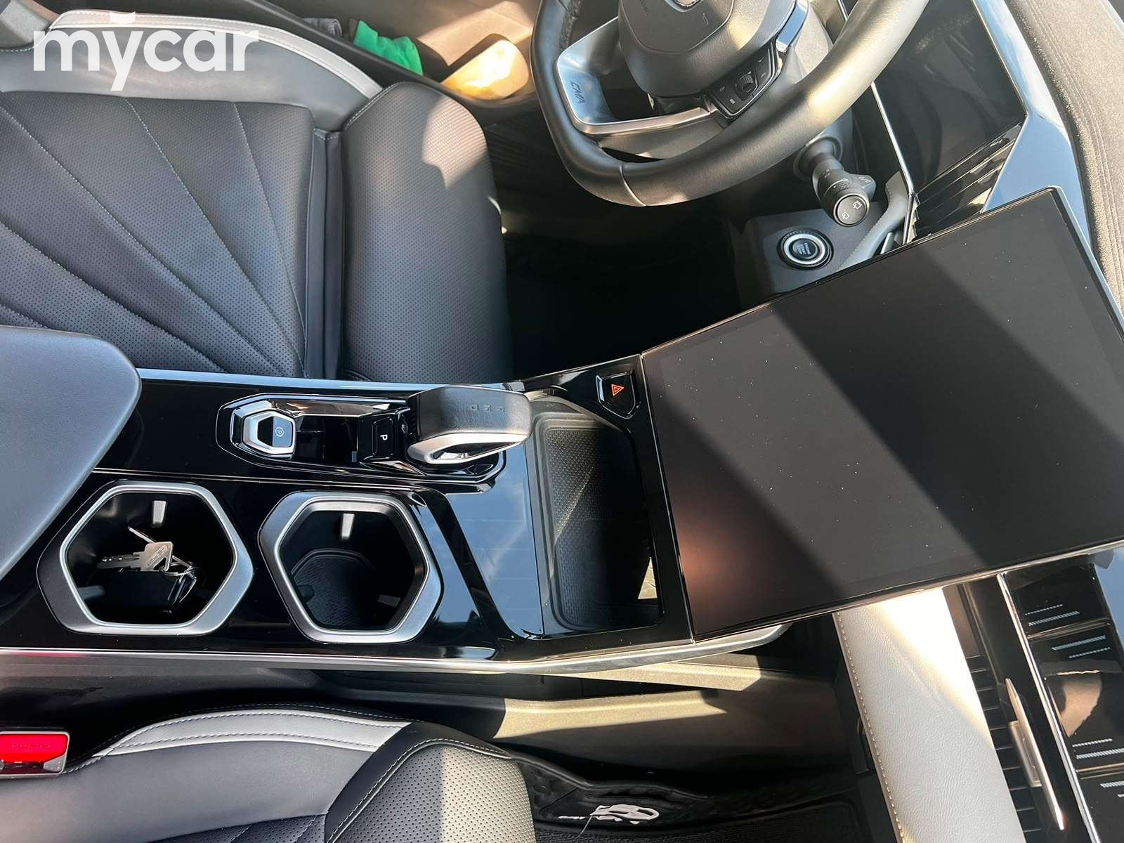 Geely Atlas 2024