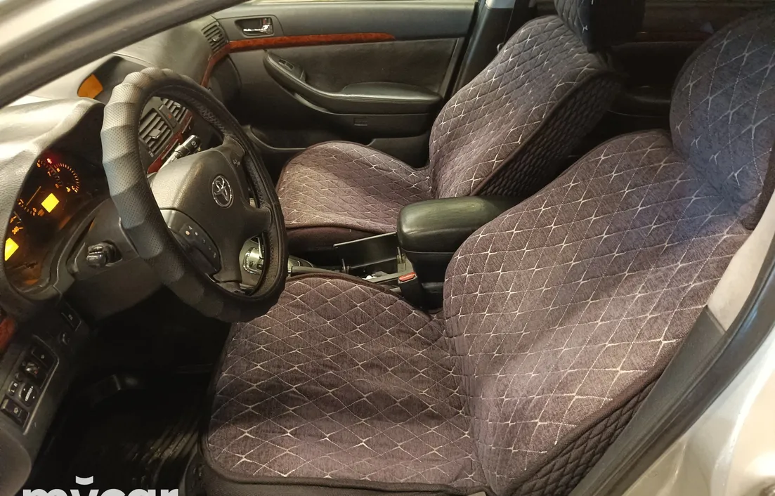 Toyota Avensis 2003