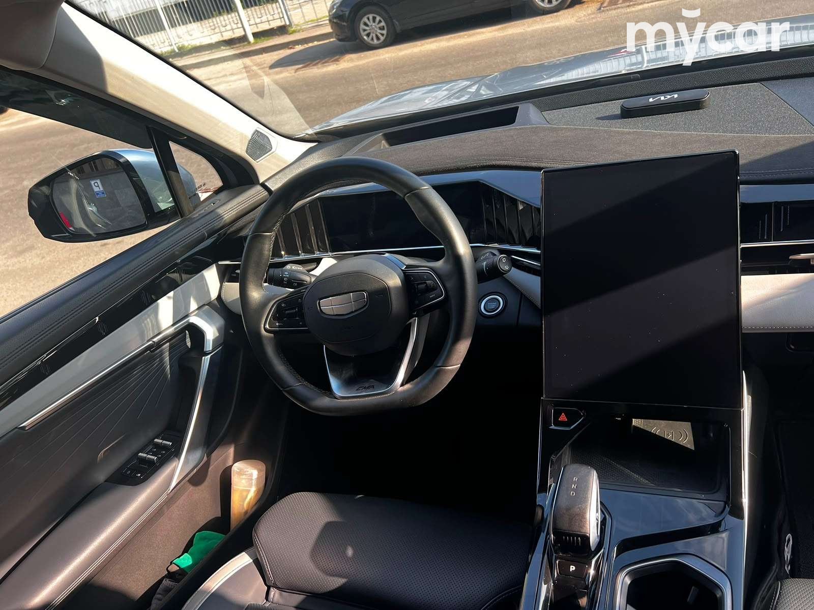 Geely Atlas 2024