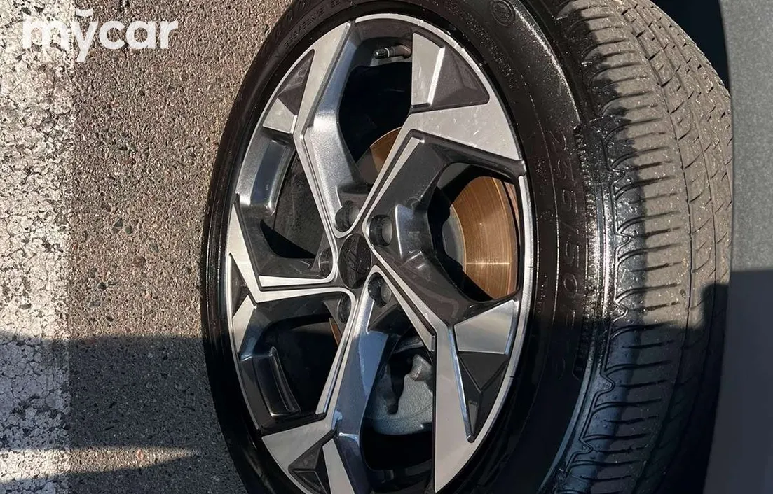 Geely Atlas 2024