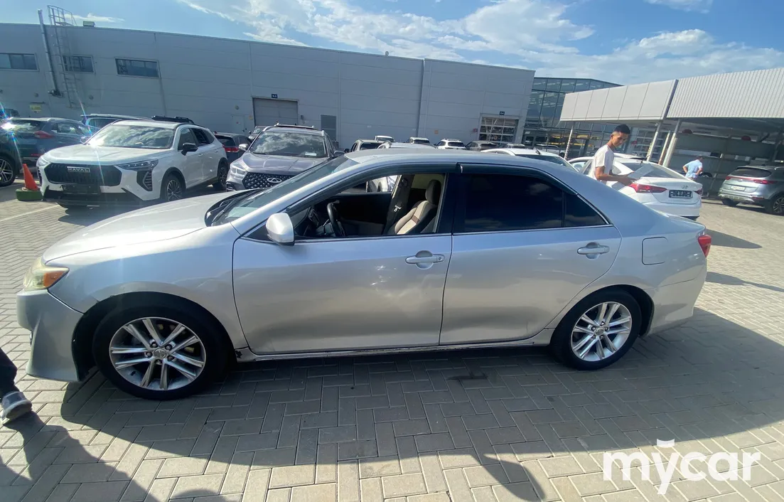 Toyota Camry 2012
