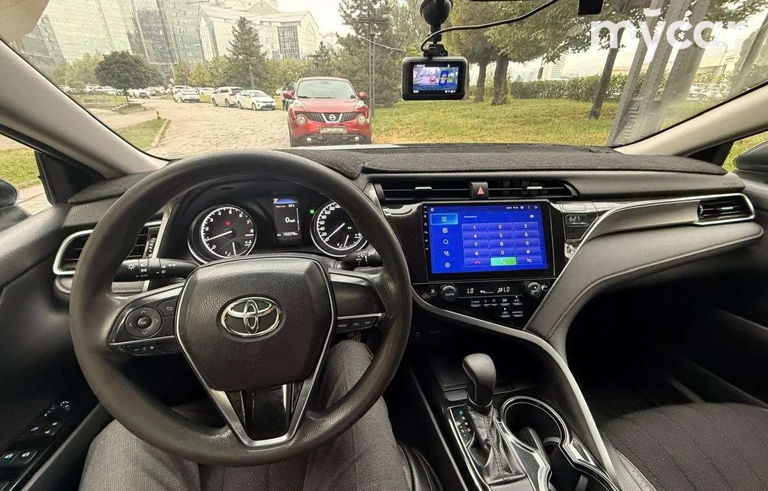 Toyota Camry 2018