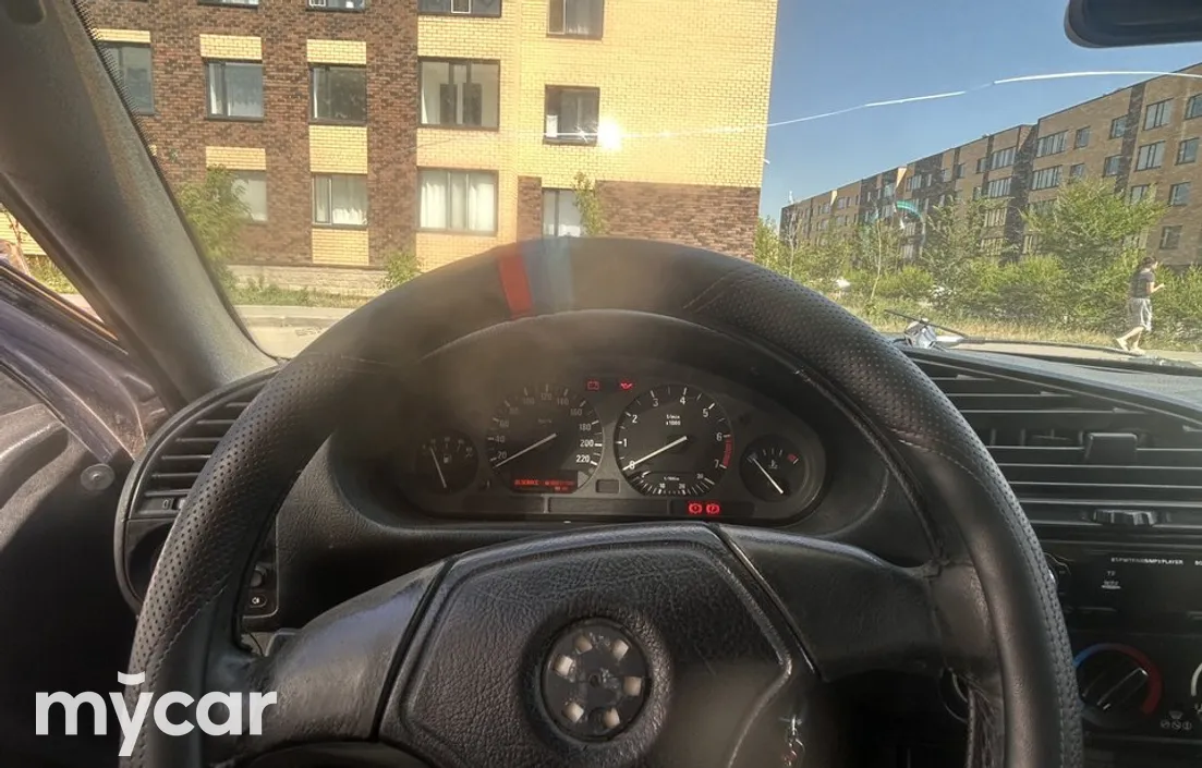 BMW 3 серия 1993