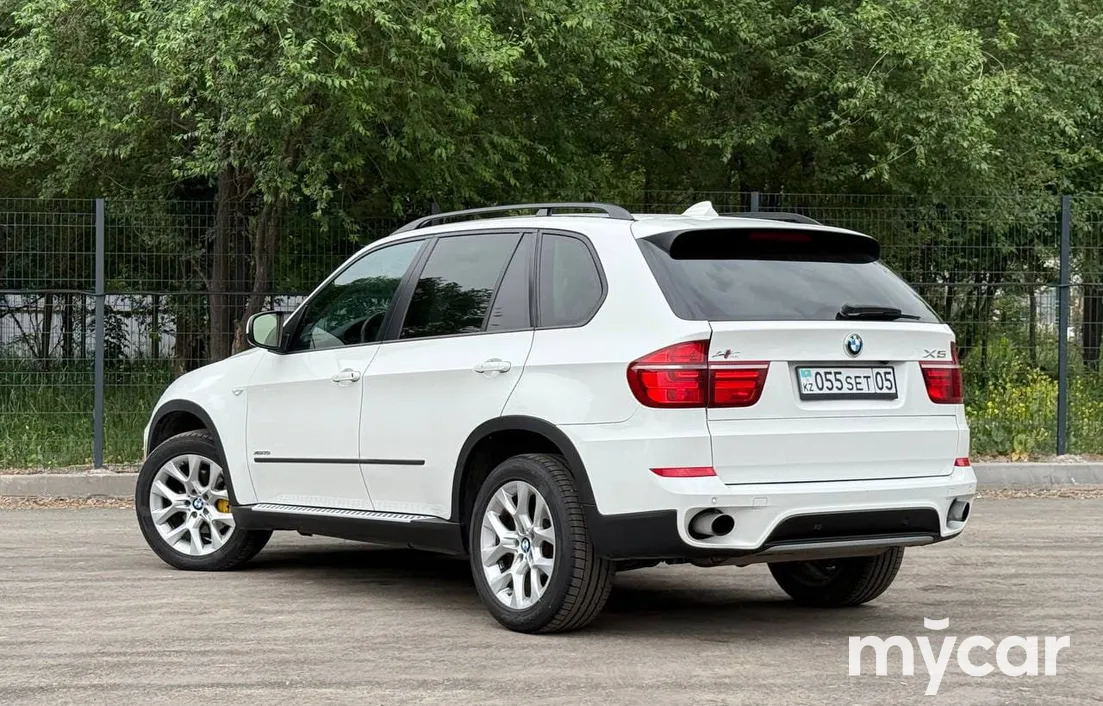 BMW X5 2011