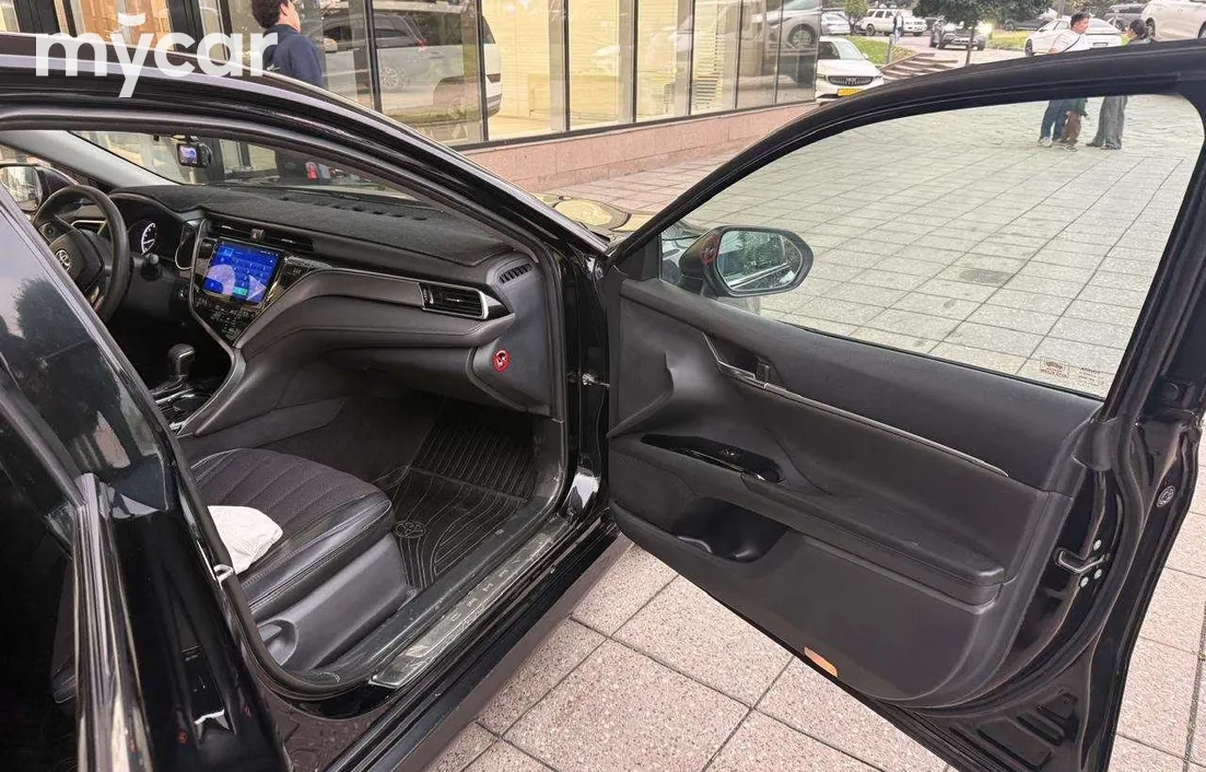Toyota Camry 2018