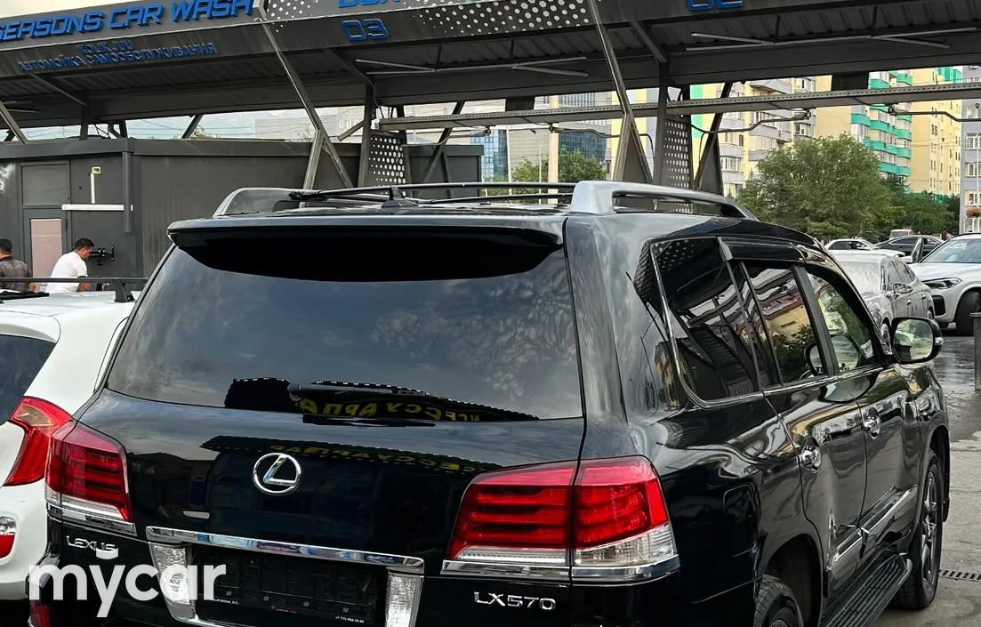 Lexus LX 2014