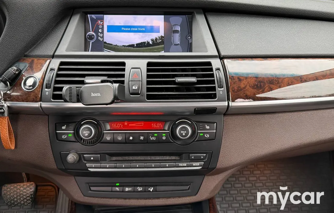 BMW X5 2011