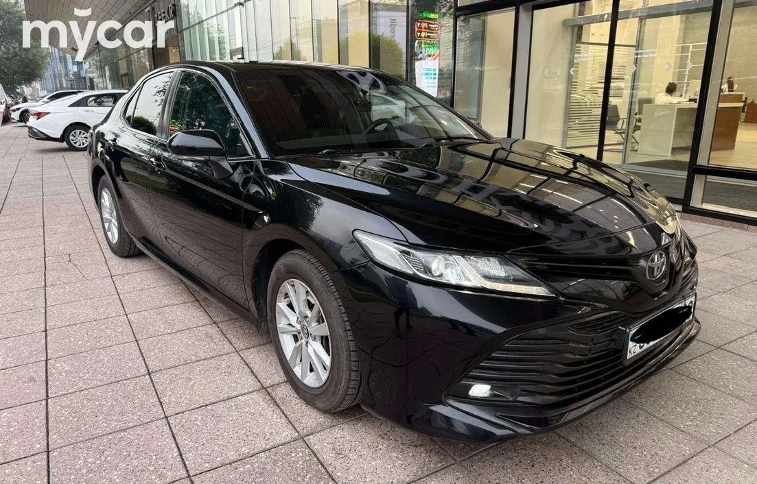 Toyota Camry 2018