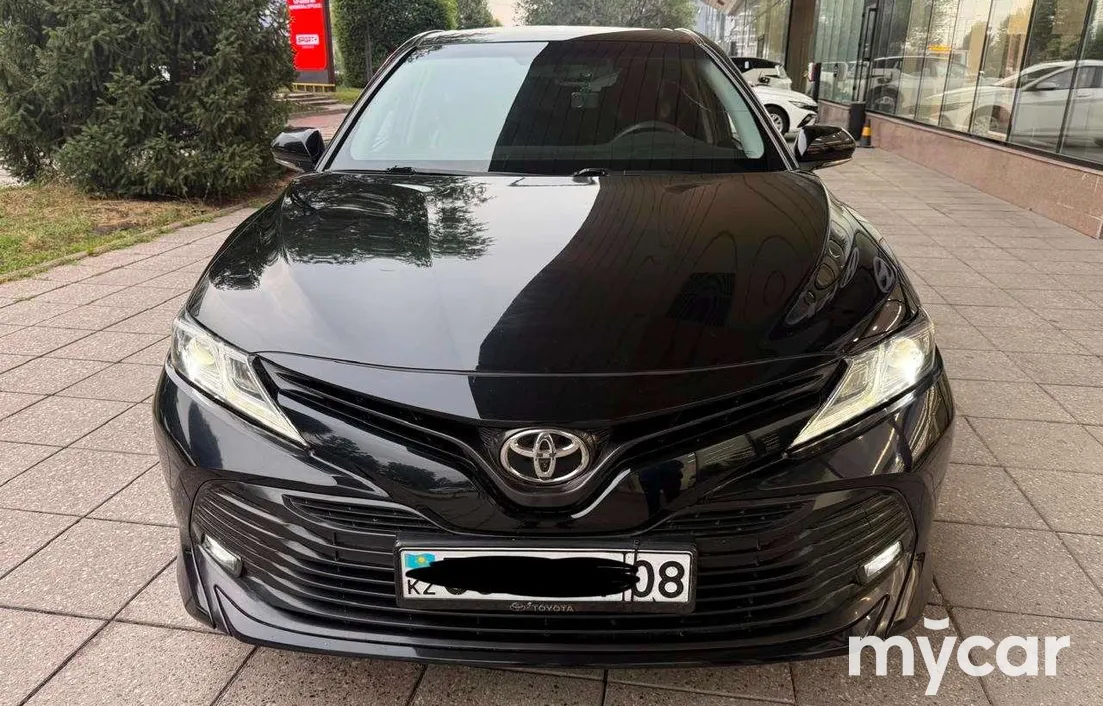 Toyota Camry 2018