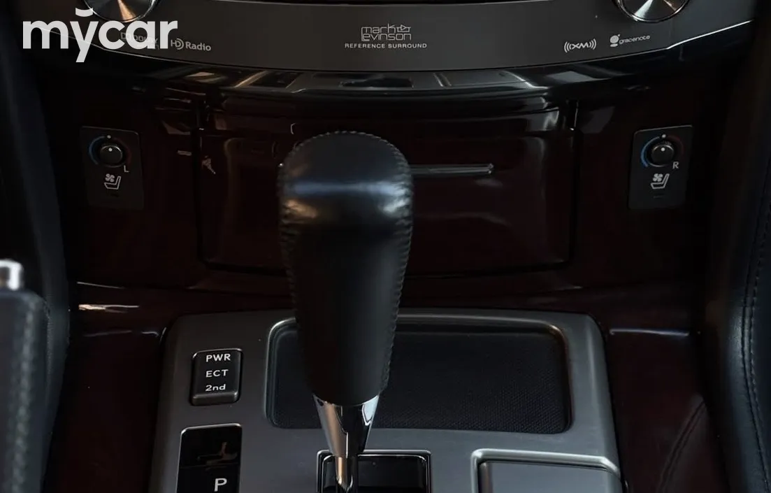 Lexus LX 2014