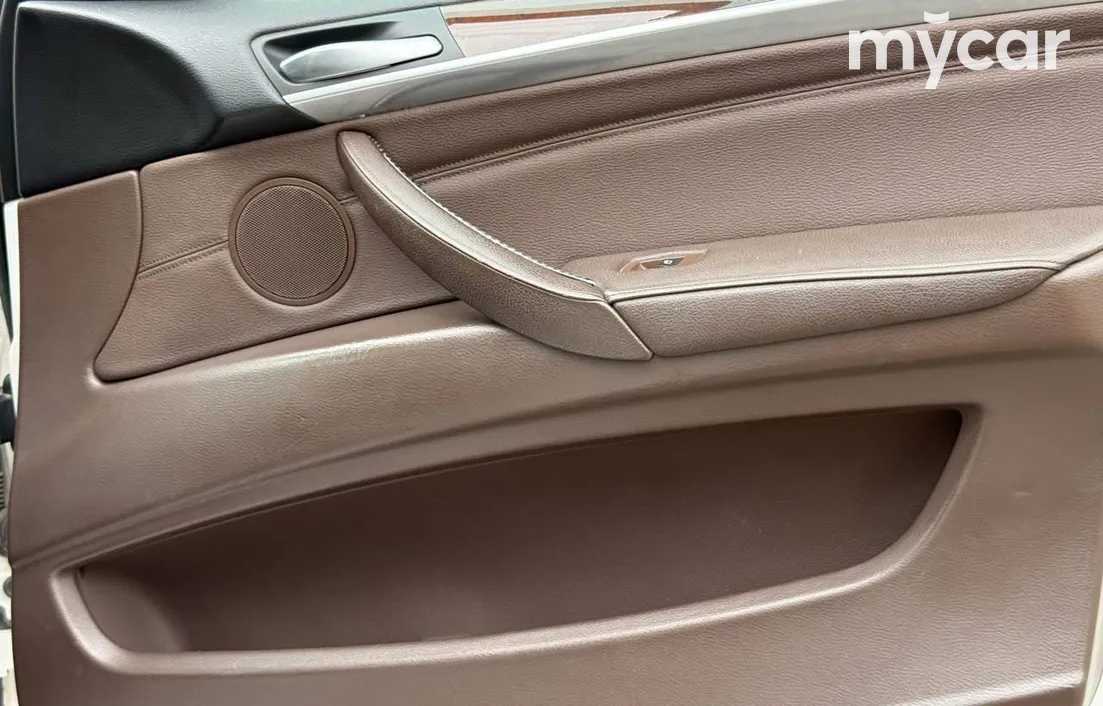 BMW X5 2011