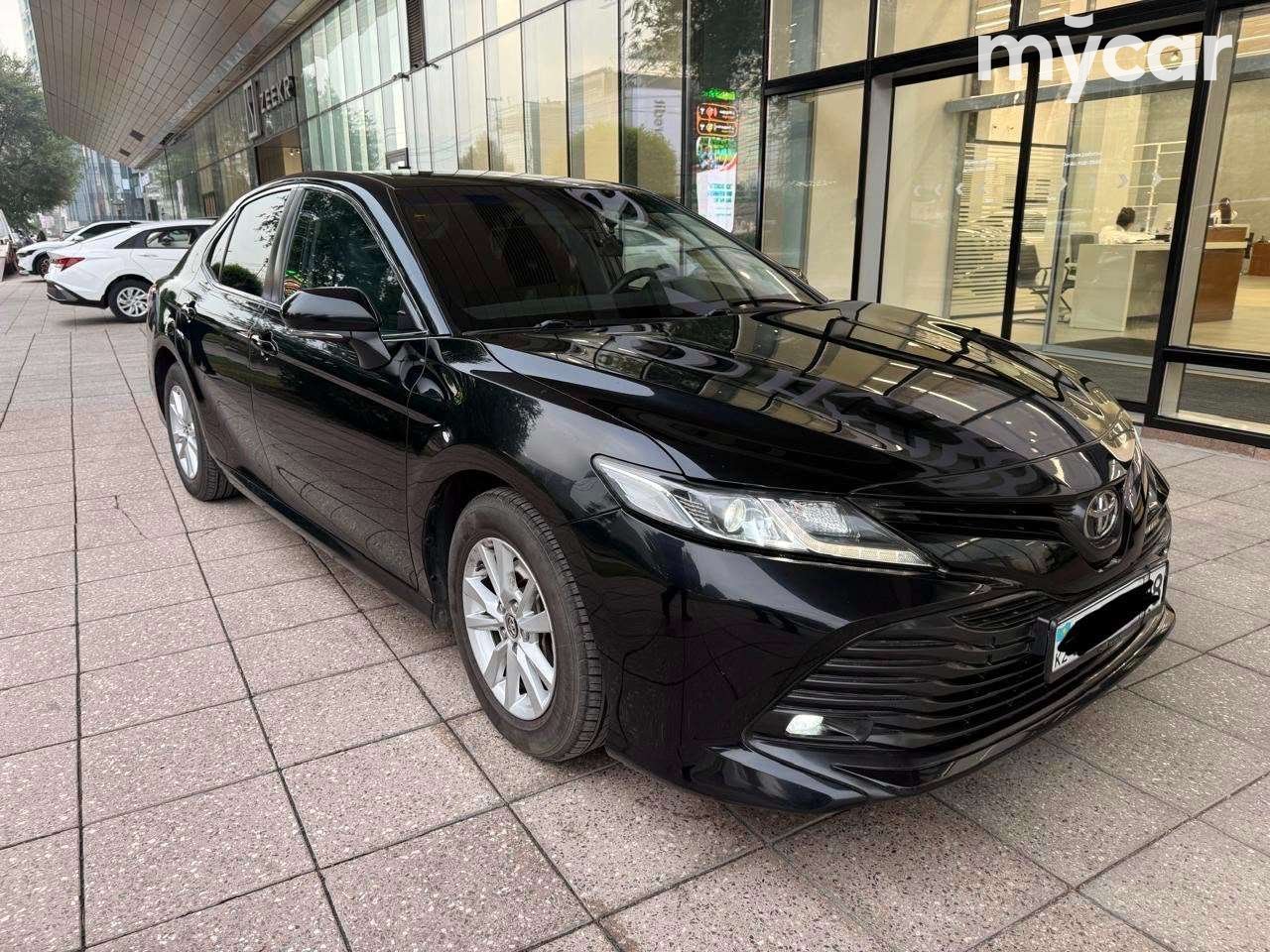 Toyota Camry 2018