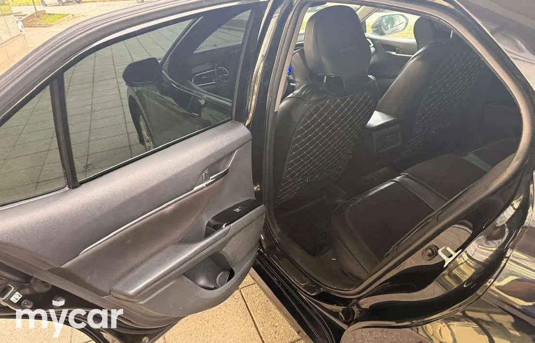 Toyota Camry 2018