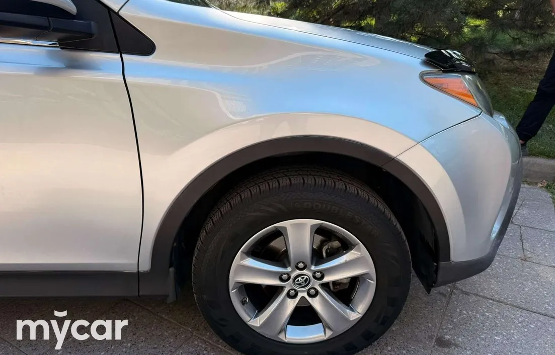 Toyota RAV4 2015