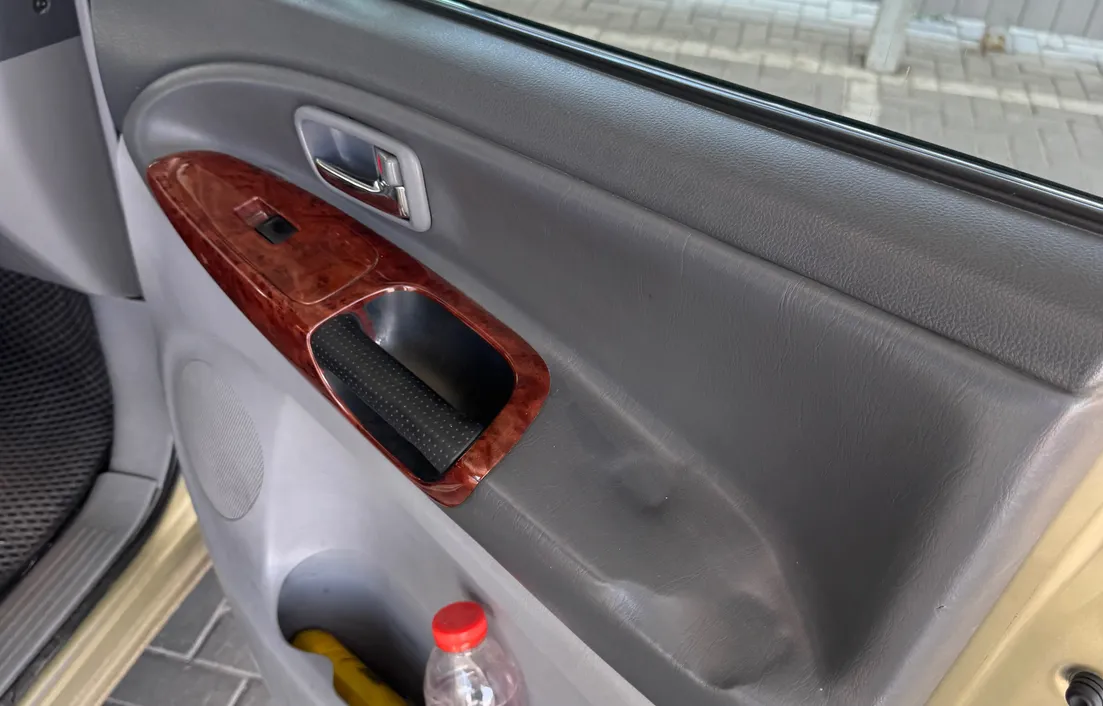 Toyota Previa 2003