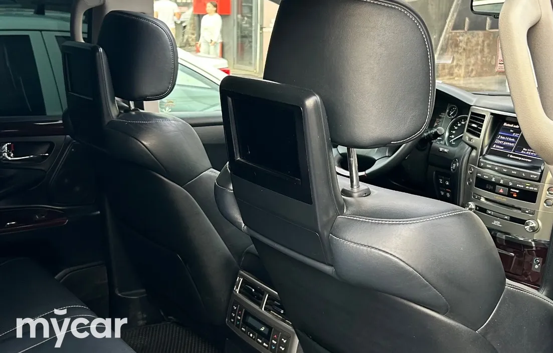 Lexus LX 2014
