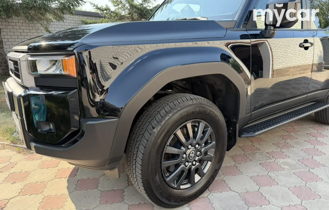 Toyota Land Cruiser Prado 2024