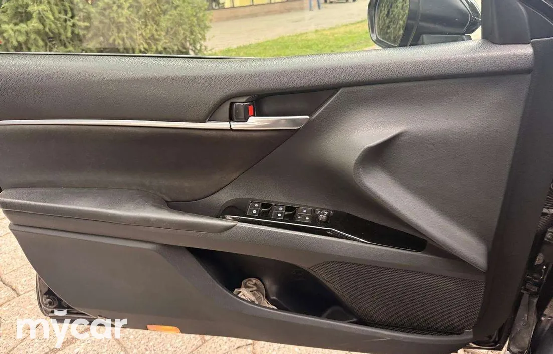 Toyota Camry 2018