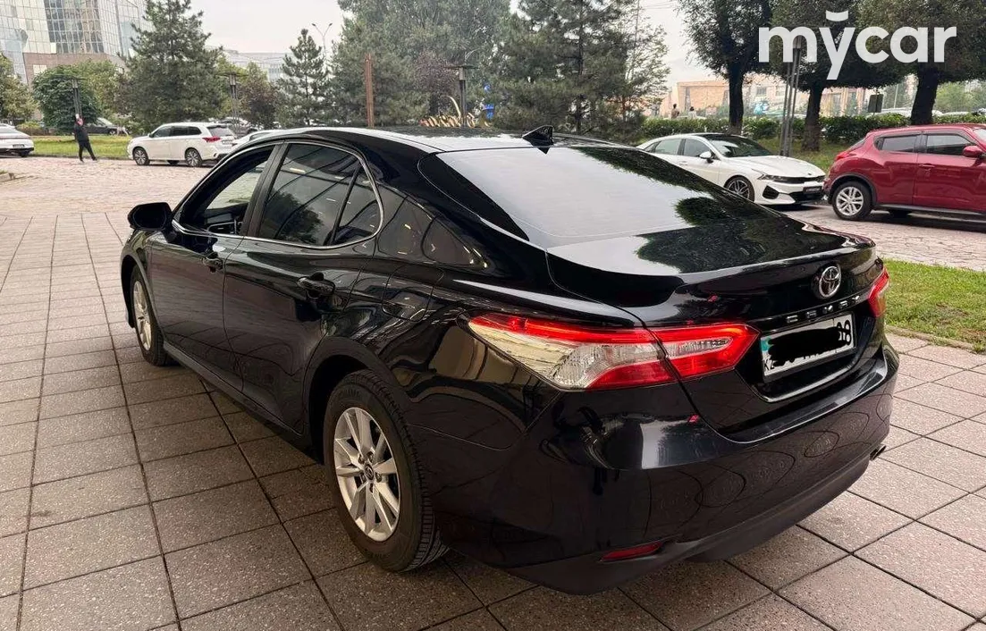 Toyota Camry 2018